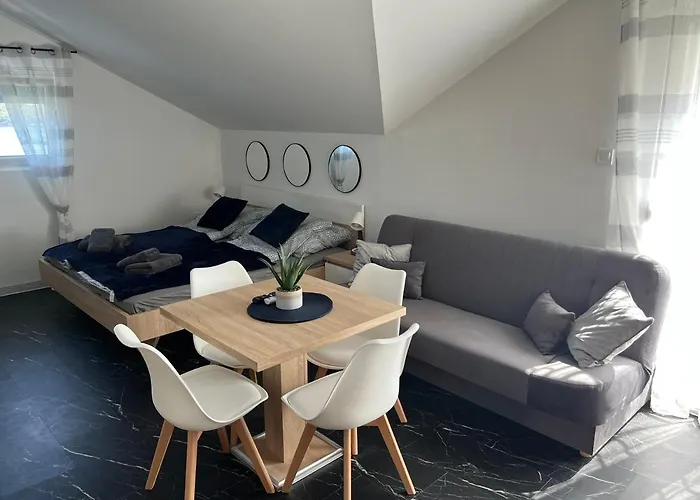 Laki Rab App Teras Banjol